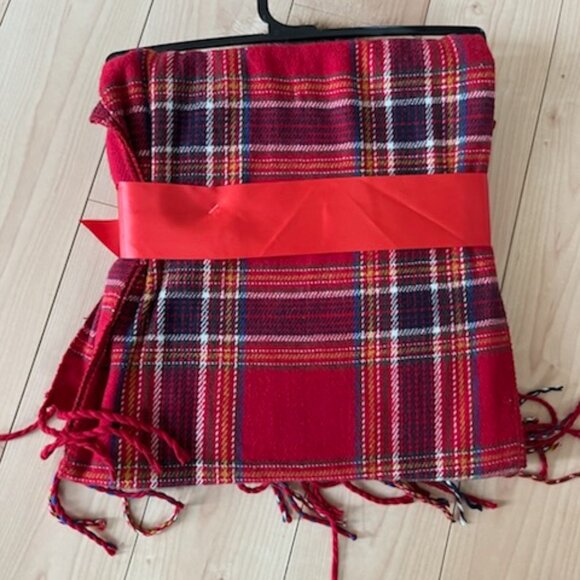 Scarf and Hat Set - Picture 3 of 3